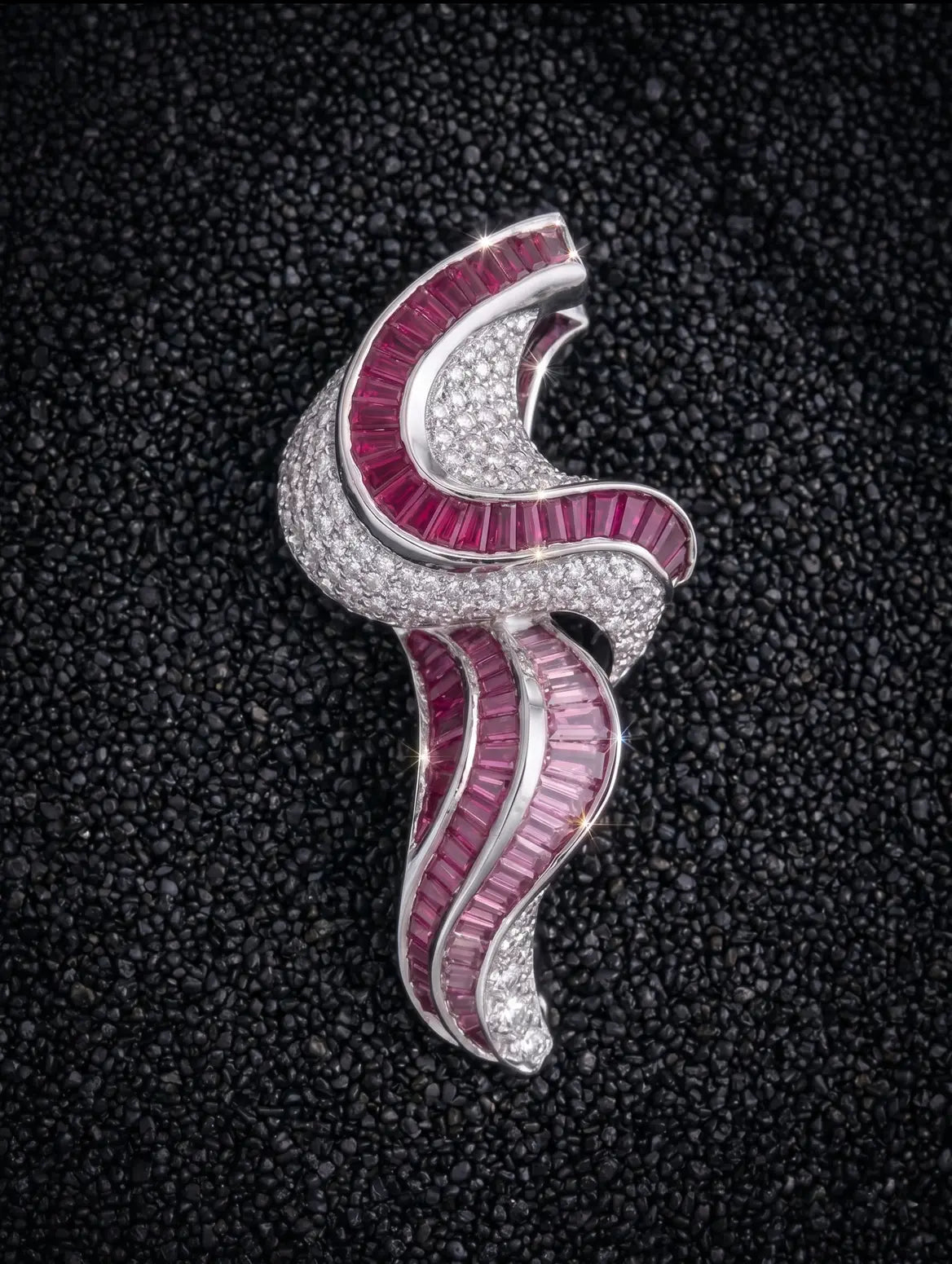 baguette cut ruby gradient stones in 925 silver pendant